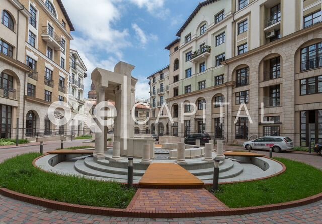 7-к. квартира, 314 м², 6/10 эт.