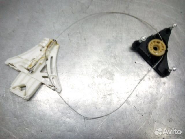 Стеклоподъемник задний правый Skoda Yeti универсал