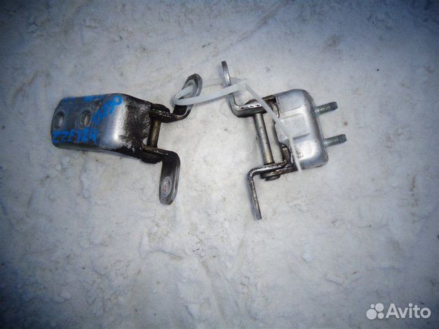 Петля дверная задняя левая Toyota Allex ZZE124