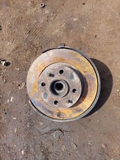 Поворотный кулак Ваз 2112