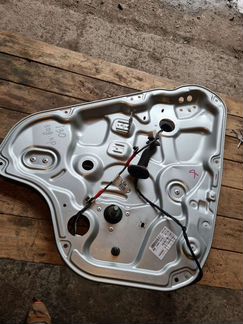 Стеклоподьемник мех.задний левый Hyundai i30 2009