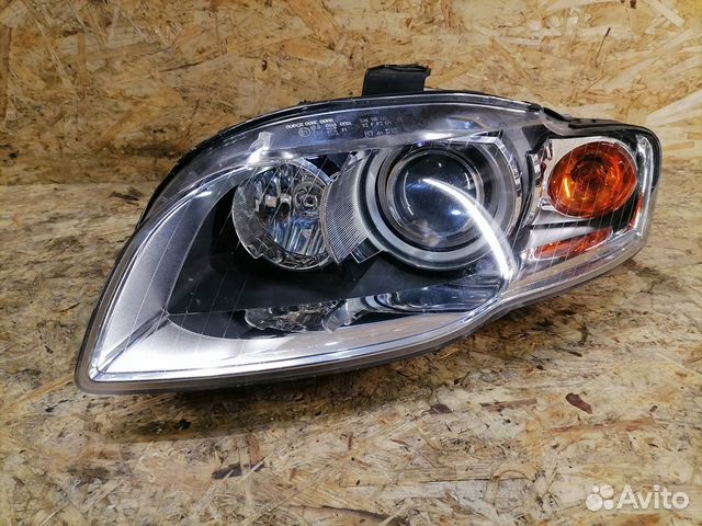 Фара левая Audi A4 B7 ксенон