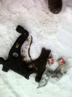 Рычаги передние Opel Vectra B