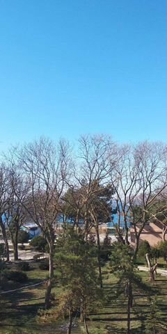 2-к. квартира, 43 м², 3/9 эт.