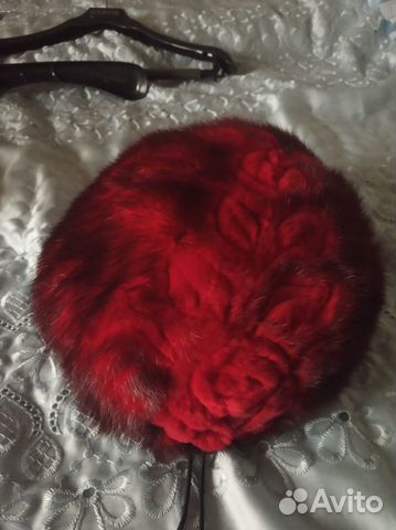 Шапка берет норковый