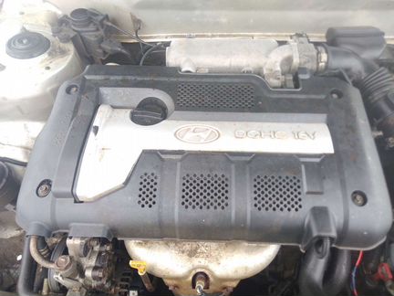 Крышка двигателя 2литра Hyundai Elantra 3 XD