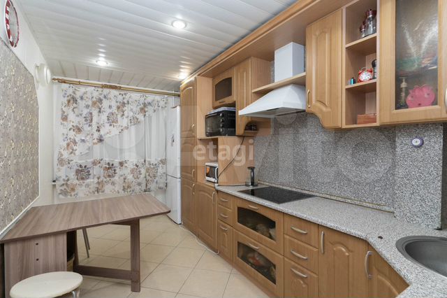 3-к. квартира, 64,3 м², 1/9 эт.