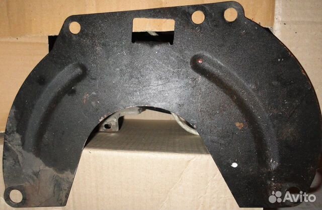 Пластинка ваз 2110 крепления коробки 1.6л/16кл