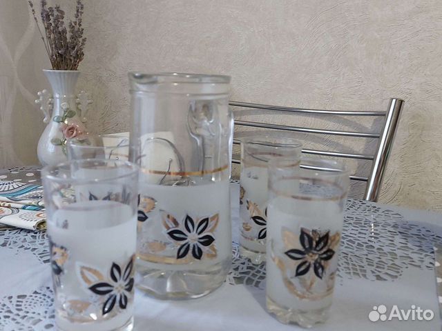 Кувшин и 6 стаканов