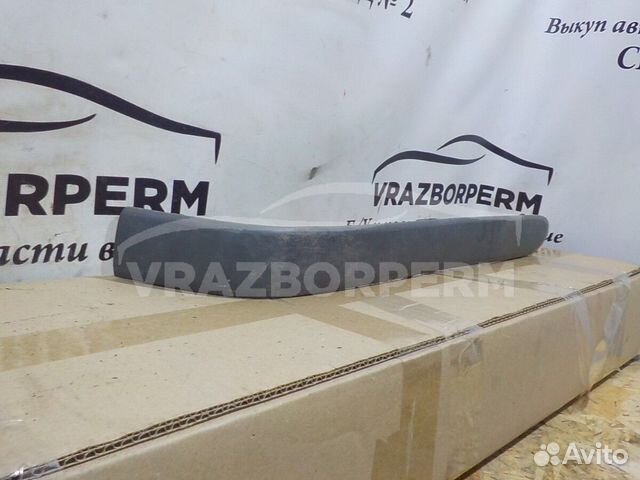 Накладка бампера Nissan Sunny