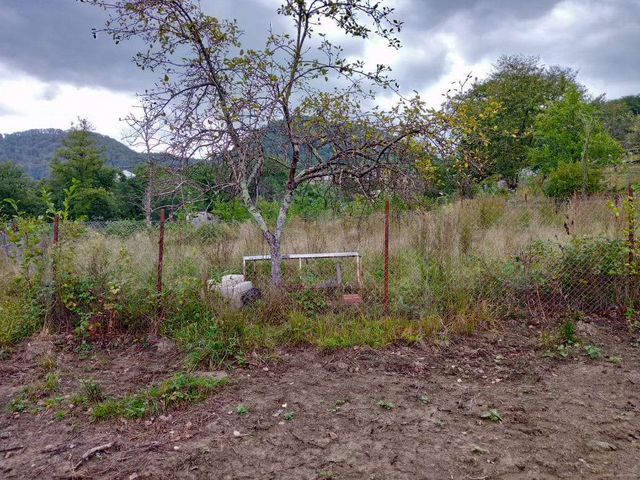 Участок 5,3 сот. (ИЖС)