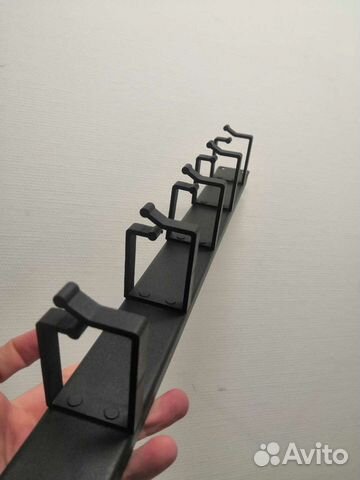 Держатель для кабелей в стойку