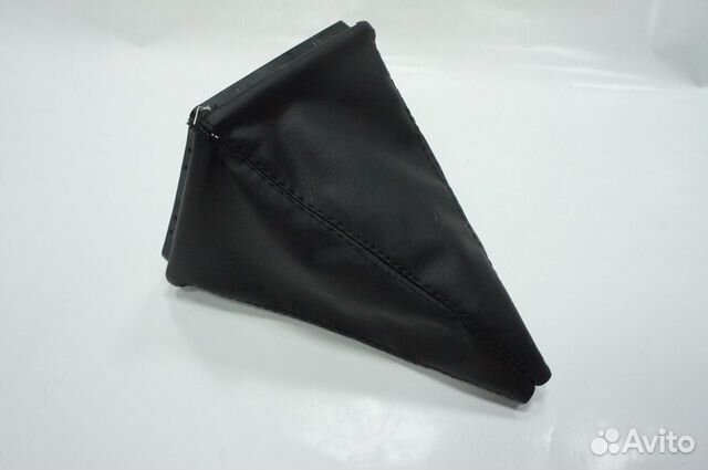 Кожух на ручку кпп Приора с черной строчкой
