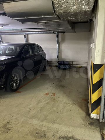 Машиноместо, 12 м²