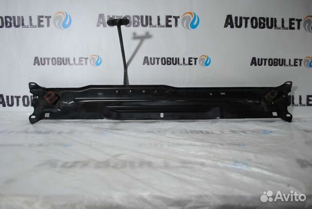 Верхняя панель телевизора Мерседес 204 С класс