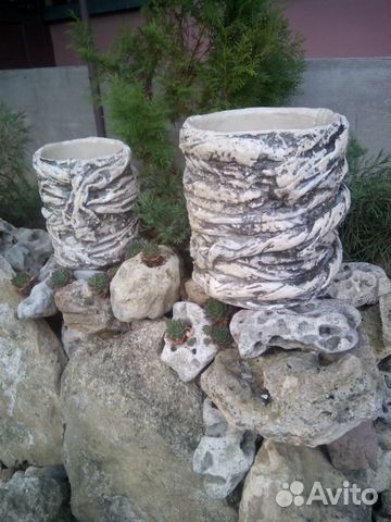 Вазоны для цветов.