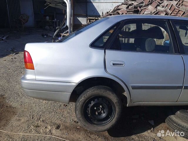 Крыло заднее правое Toyota Sprinter 110