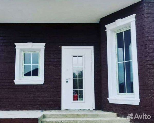 Дверь входная с ковкой