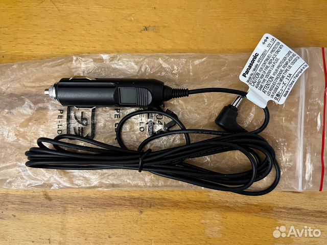 Зарядка автомобильная для ноутбука 12V 1,5A