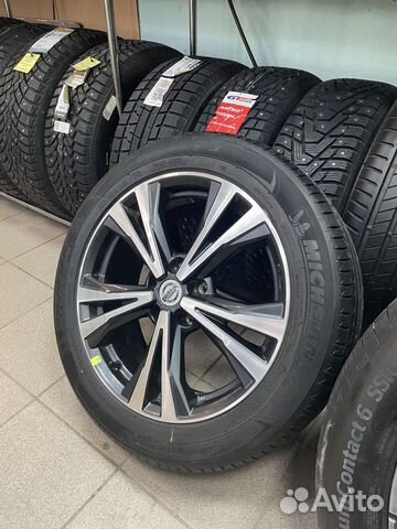 Оригинальный комплект R 18 на Nissan Qashkai