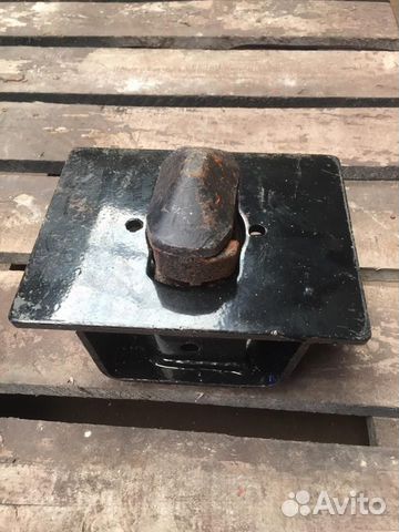 Крепление контейнера (фитинг)