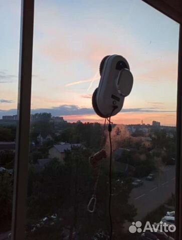 Робот Мойщик окон, зеркал, витрин, плитки в аренду