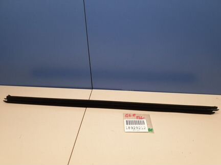 Накладка стекла передней левой двери Mercedes GLC