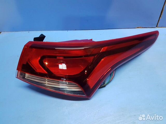 Фонарь правый Hyundai Solaris 2