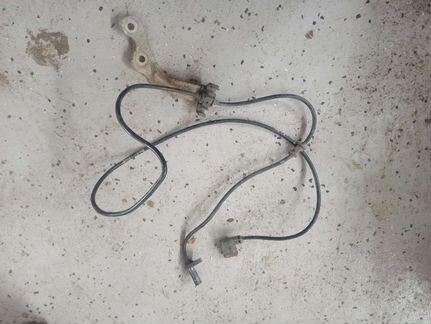 Датчик ABS задний Mercedes-Benz W211