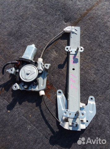 Стеклоподъемник задний правый Nissan Teana J31