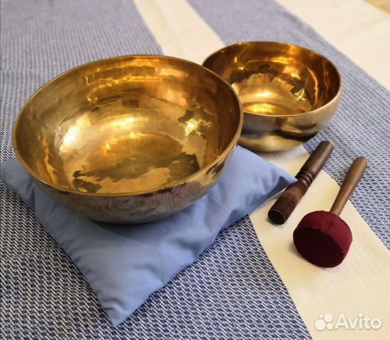 Сеансы тибетскими поющими чашами