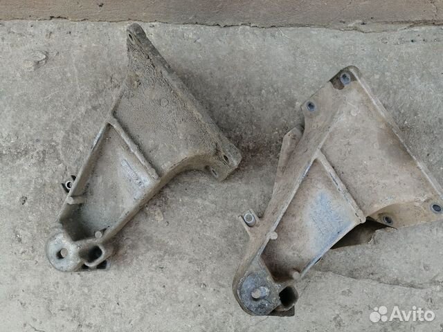 Опора двигателя правая BMW E39 M52, M54