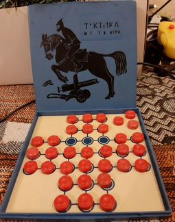 Настольные игры СССР: Эрудит, шашки, кубик Рубика