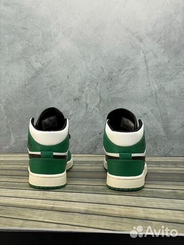 Nike Air Jordan 1 Mid Pine Green Sail Black