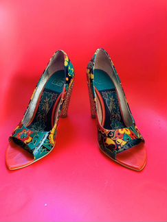 Туфли с открытым мысом