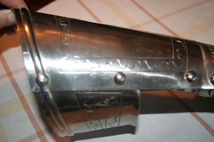 Наручи латы стальные