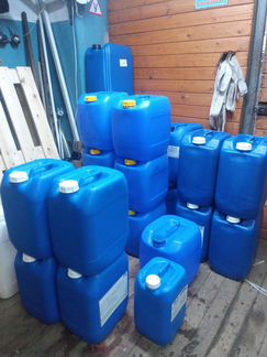 Канистры пластиковые 20 литров