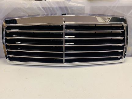 Решетка радиатора Мерседес W 201