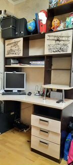 Компьютерный стол