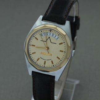 Ракета наручные механические часы в