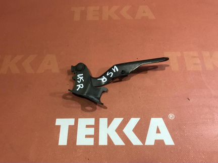 Петля капота правая Тойота Авенсис Т250