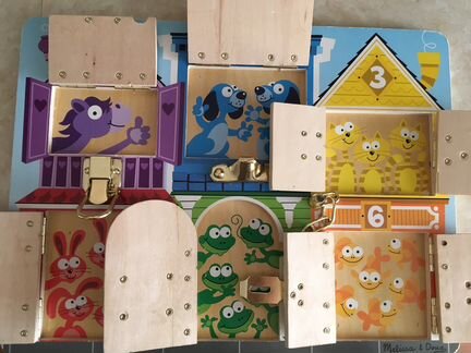Бизиборд Melissa and doug