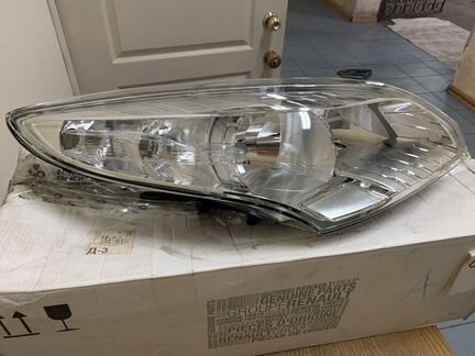 Фара Renault Megane, Renault Megane III 260108719R