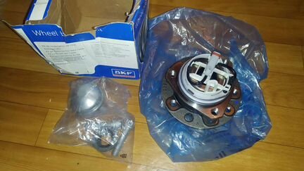 Opel zafira B 2008 ступица передняя