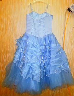 Праздничное платье