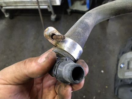 Патрубок радиатора, системы охлаждения Bmw X5 E70