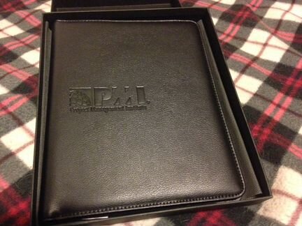 Чехол Travis Wells для iPad