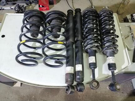 Toyota Prado150 Амортизатор в комплекте