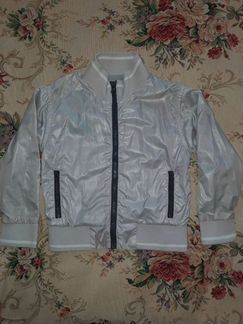 Куртка, ветровка на мальчика 104 р