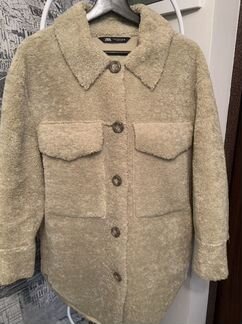 Куртка из искусственного меха zara